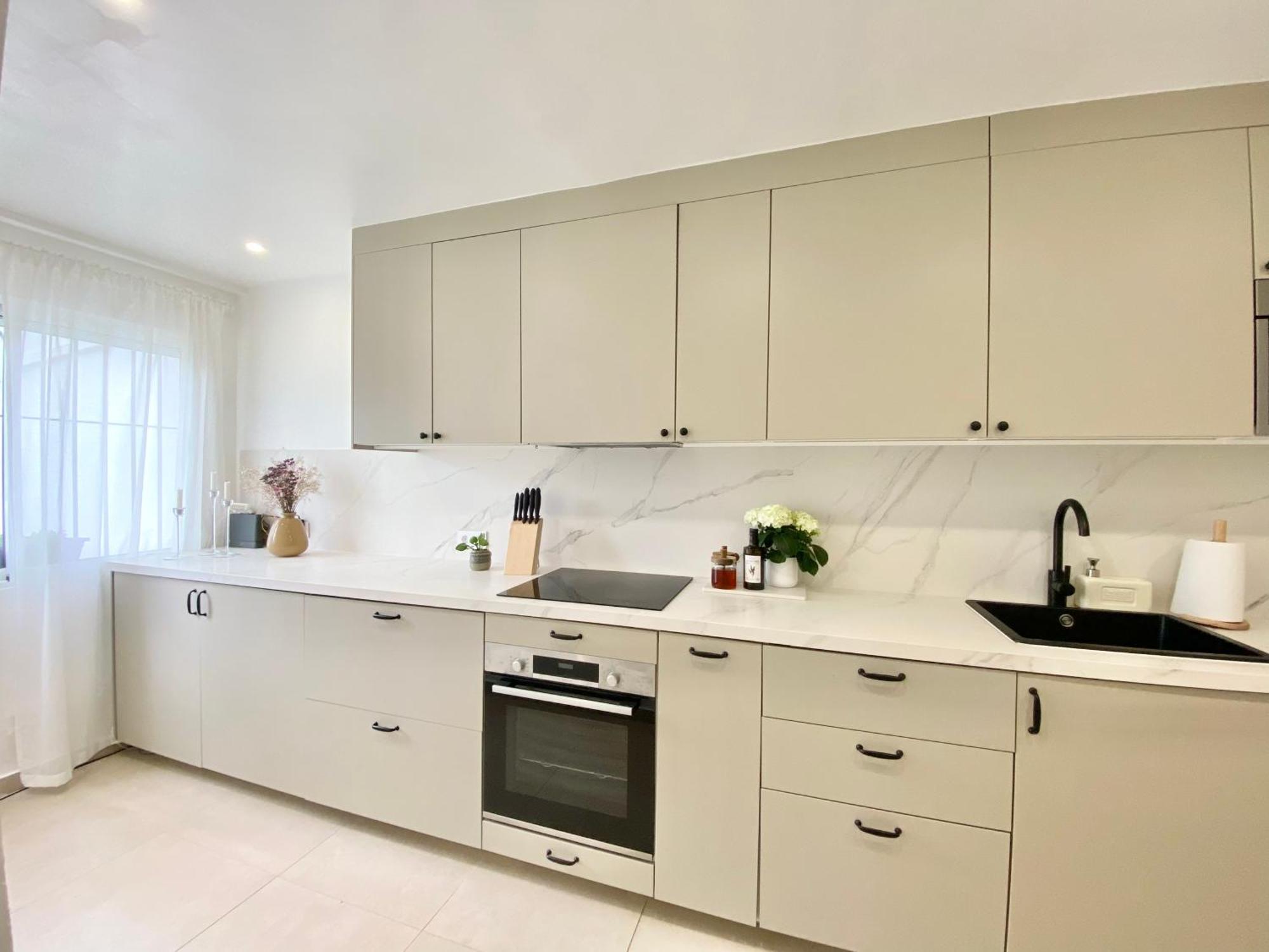 Townhouse W/Sea View & Garden Villa Estepona Buitenkant foto